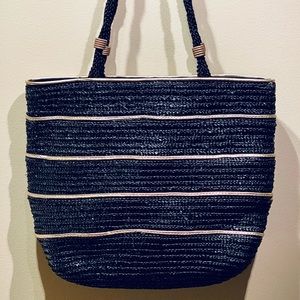 🌟HP🌟VTG Black & Gold Wheat Straw Tote Bag